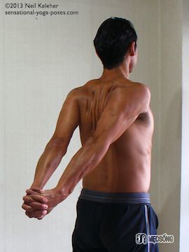 shoulder-stretch-arms-back